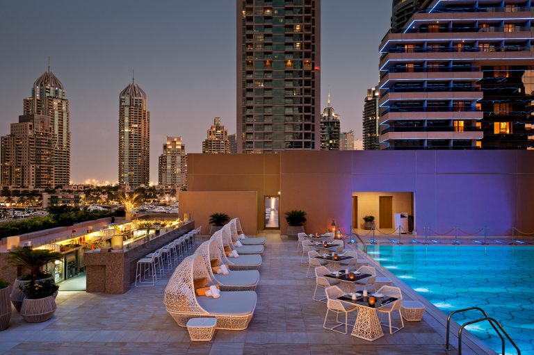 Top Hotels to Stay in Dubai to impress your other half